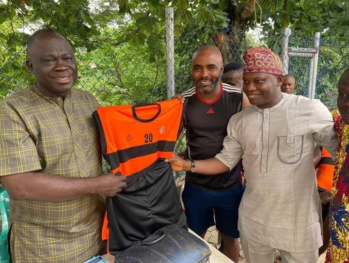 Orile Agege LCDA Chairman presents training kits to Council Football Team