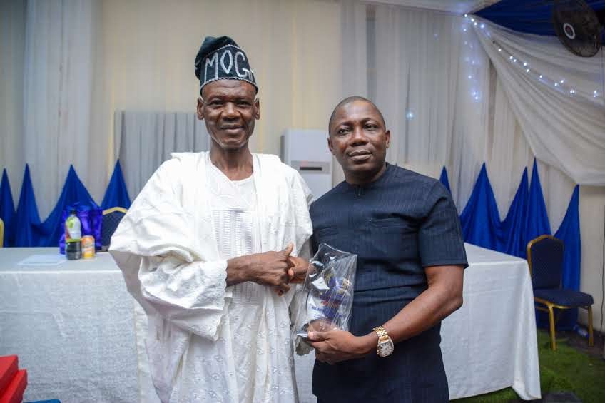 Entrepreneurial Award: Epetedo Youth Movement honours MD/CEO Balkeem Nigeria Limited 