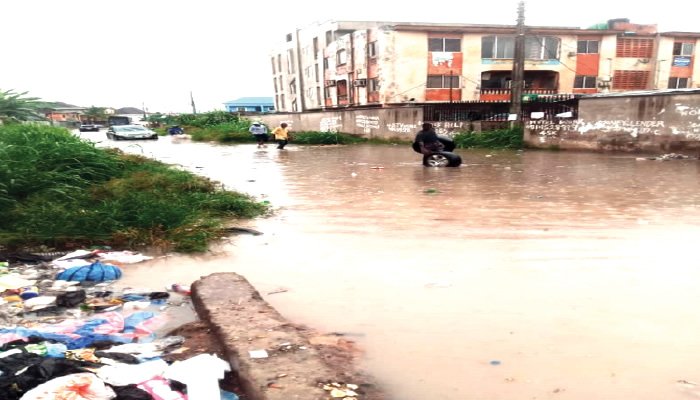 Flooding threatens Alimosho community as contractor abandons drainage project