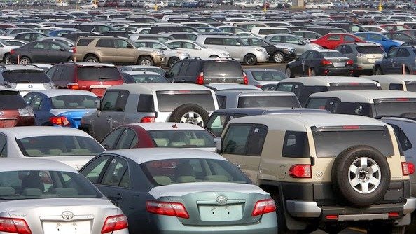 Naira devaluation pushes up vehicles duties by 40%