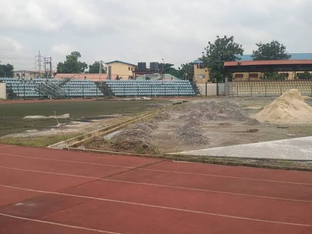 Photo: Residents lament as Lagos Govt neglects Agege Mini Stadium