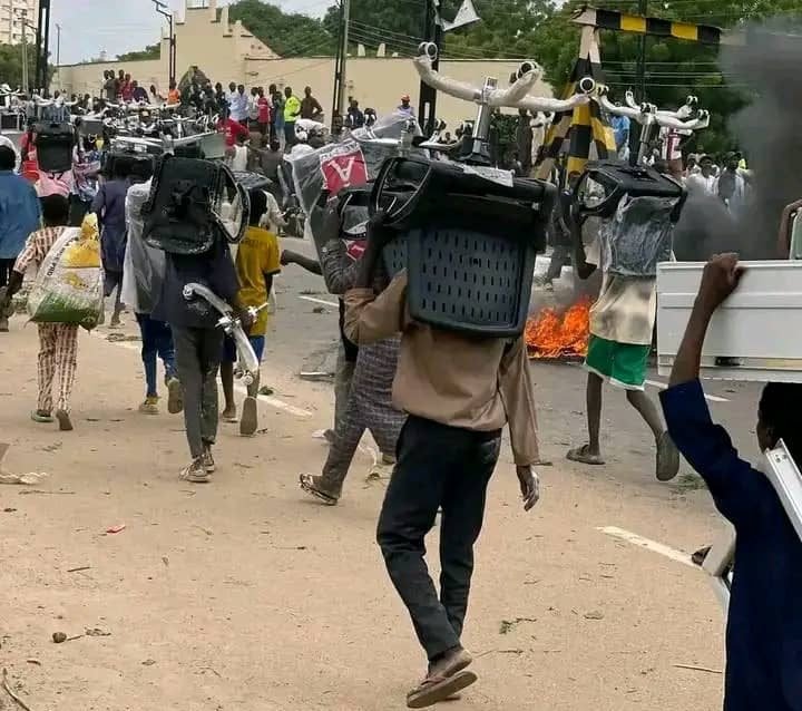 Hunger Protest: Hoodlums attack journalists, set ablaze NCC Office in Kano